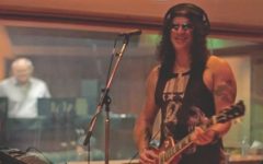 Slash to Re-record Elton John's “Rocket Man” For Kickstarter Campaign
